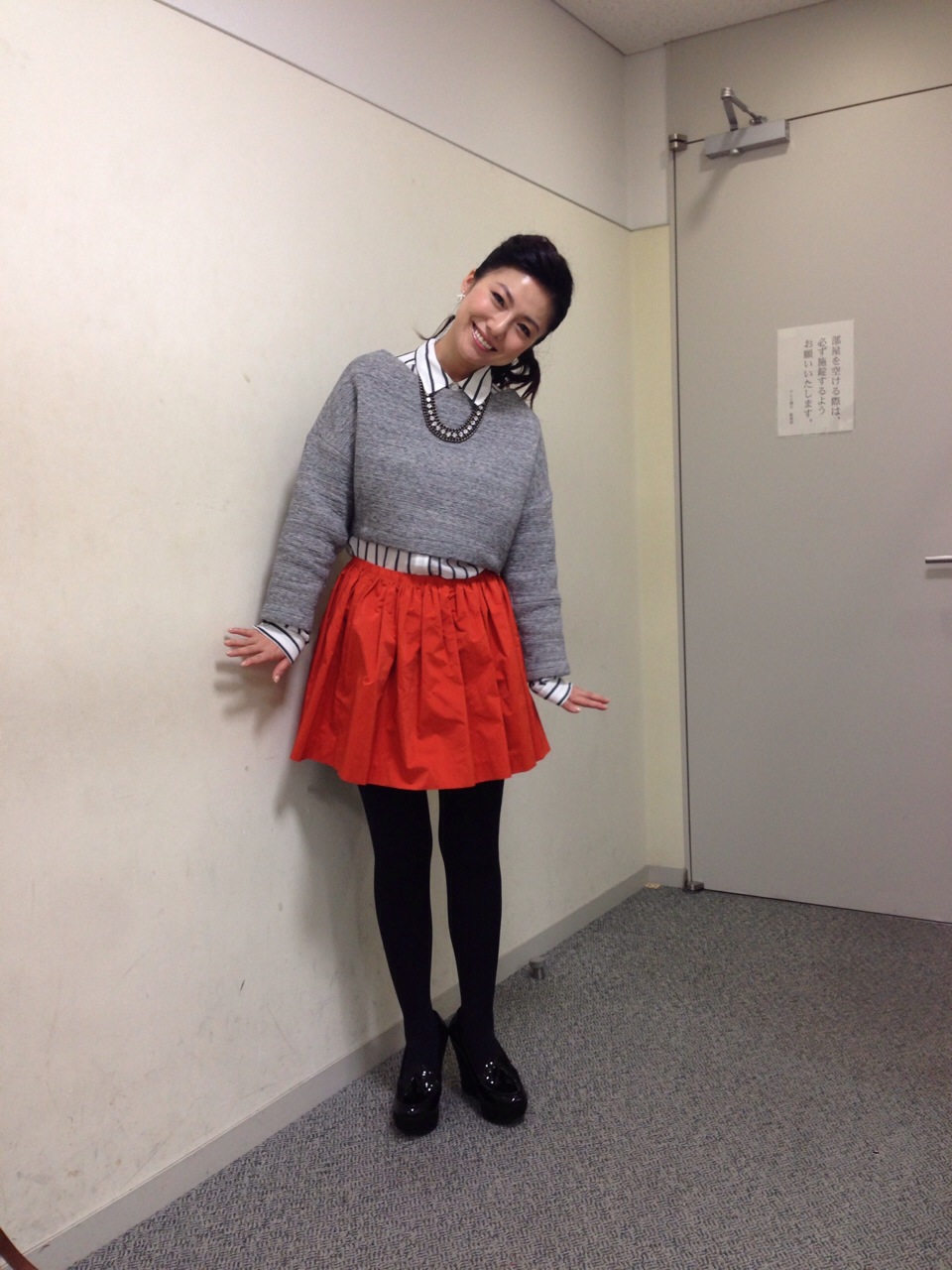 朝6時から Hitomi Shimatani Official Blog